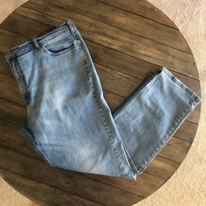 Men’s Lee Modern Series Athletic Fit Jean